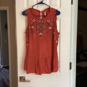 Xhilaration tank top blouse